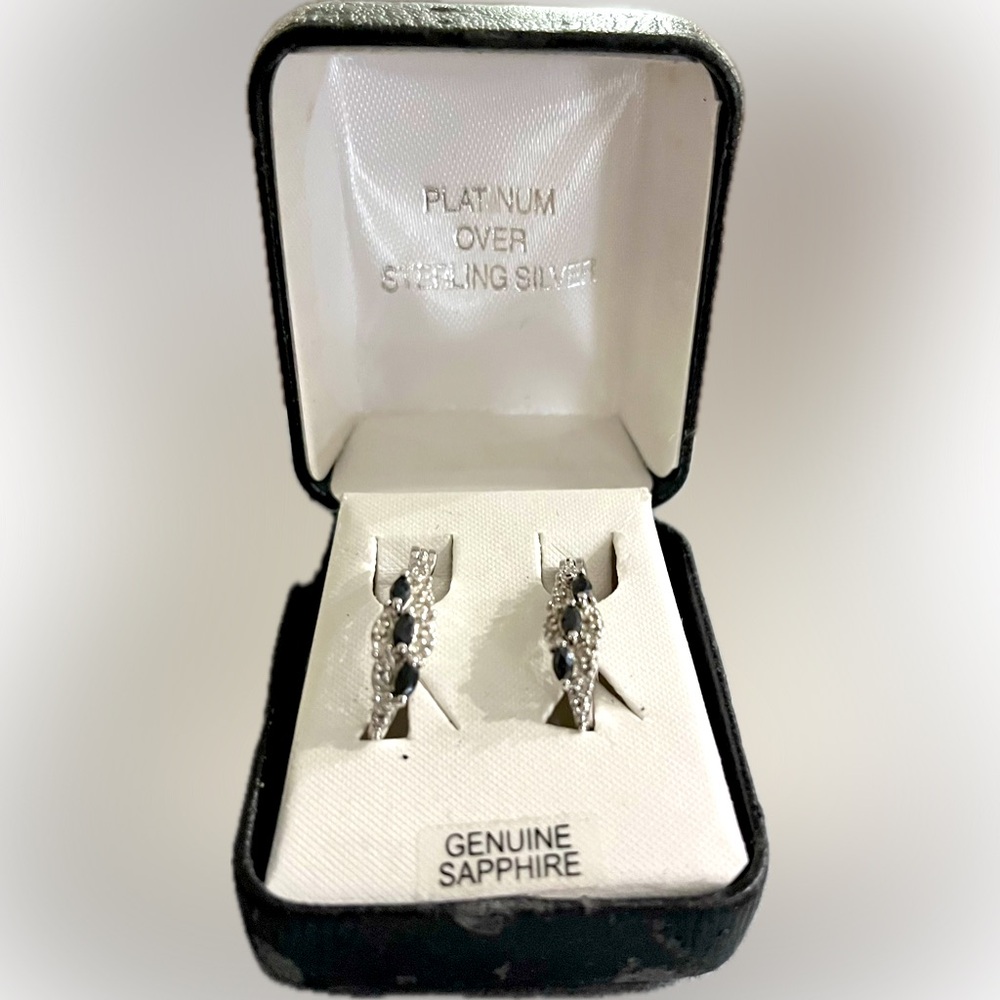 🌟🌟 NWOT Sterling Silver Sapphire Earrings!!!